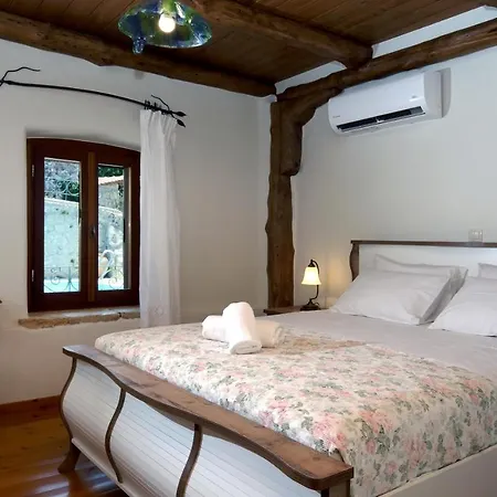 Matzanas House Villa